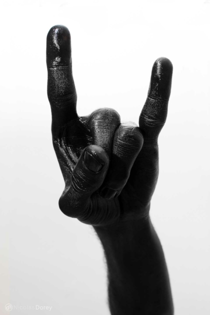 nicolas_dorey_sign_of_the_horns